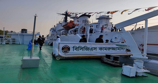 বিজয় দিবসে উন্মুক্ত কোস্টগার্ডের ২ জাহাজ