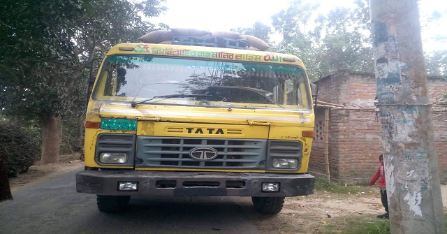 চাঁপাইনবাবগঞ্জে সড়ক দুর্ঘটনায় কলেজ ছাত্রের মৃত্যু