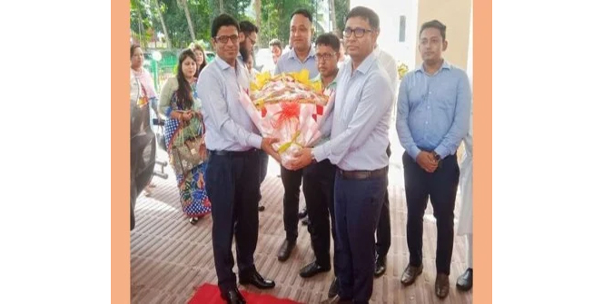 বরিশালে যোগ দিলেন নতুন জেলা প্রশাসক শহিদুল ইসলাম