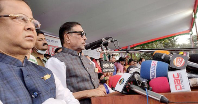 ‘হামলা হলে পুলিশ কি দাঁড়িয়ে ললিপপ খাবে’