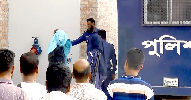 ঝালকাঠিতে সাংবাদিক নির্যাতনের অভিযোগে আ’লীগ নেতা গ্রেপ্তার