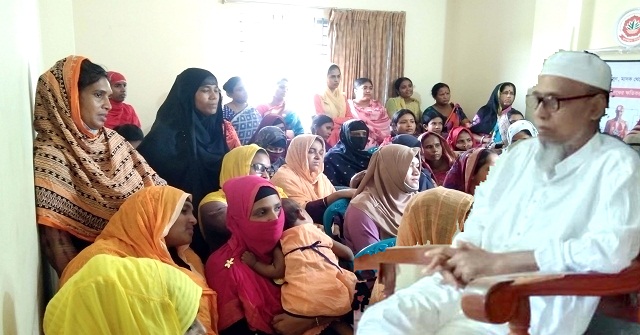 মঠবাড়িয়ায় নারী উদ্যোক্তাদের সাথে এমপি'র মতবিনিময়
