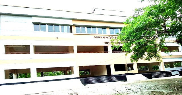 বানারীপাড়ার ৩৬ প্রাথমিক বিদ্যালয়ে নে‍ই প্রধান শিক্ষক 