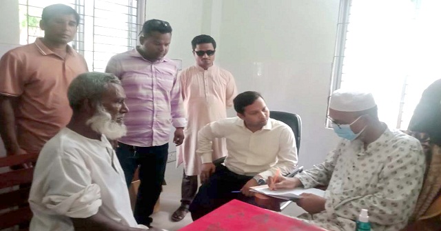 মঠবাড়িয়ায় ফ্রি মেডিকেল ক্যাম্প 