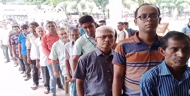 বরিশাল সিটি নির্বাচনের ভোটগ্রহণ চলছে 