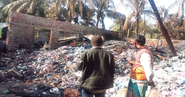 আমতলীতে ভয়াবহ অগ্নিকাণ্ড, ৫০ লাখ টাকার ক্ষয়ক্ষতি