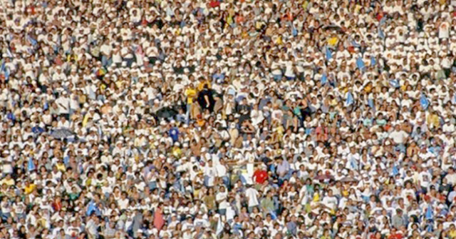 পৃথিবীর জনসংখ্যা ৮০০ কোটি ছাড়াবে আজ