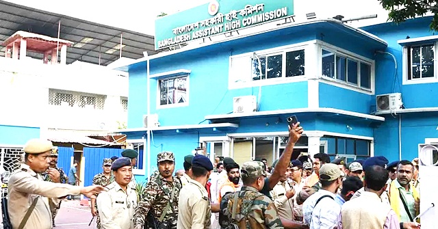 আগরতলায় সহকারী হাইকমিশনে ‘পরিকল্পিত’ হামলায় ঢাকার ক্ষুব্ধ প্রতিক্রিয়া