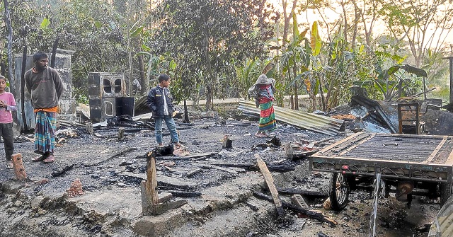 বাউফলে জামাইয়ের আগুনে শ্বশুরের ঘর পুড়ে ছাই