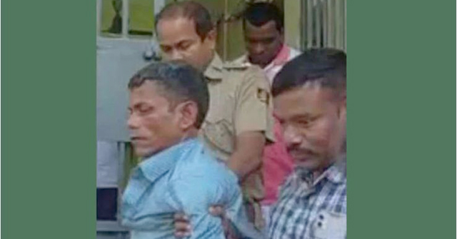 কাঠগড়া থেকে লাফিয়ে বিচারকের গলায় ছুরি ধরলেন আসামি, অতঃপর…