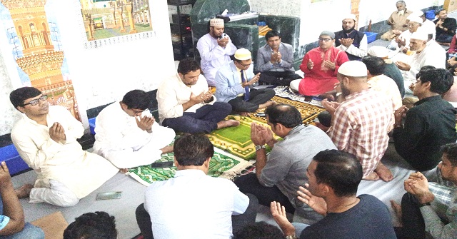  ববি সাংবাদিকদের উদ্যোগে বরিশাল প্রেসক্লাব সম্পাদকের মায়ের জন্য দোয়া