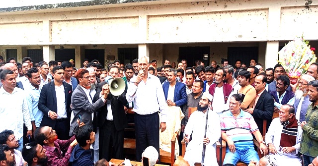 শাহজাহান ওমরকে শোকজ 