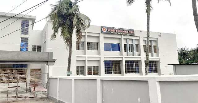 মঠবাড়িয়ায় দলিল লেখকের সনদ বাতিল