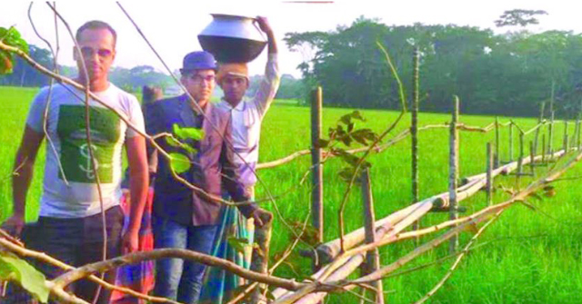 পথ নেই, সাঁকোই ভরসা