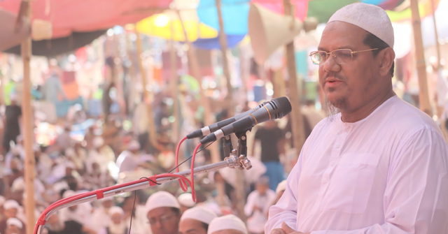  অর্থনৈতিক সংকট লাঘবে পাচারকৃত অর্থ ফিরিয়ে আনার বিকল্প নেই: চরমোনাই পীর 