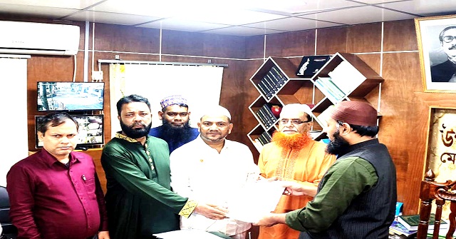মেহেন্দিগঞ্জে জাতীয় পার্টির প্রার্থীর মনোনয়ন পত্র দাখিল