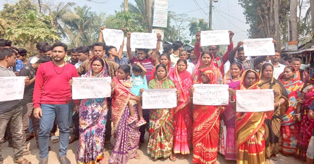 উজিরপুরে প্রধান শিক্ষকের বিরুদ্ধে মানববন্ধন ও বিক্ষোভ 